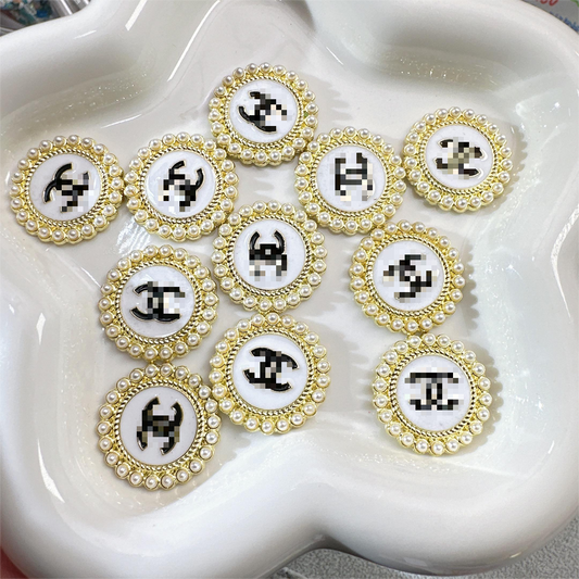 1【ML06】圆パール付きLOGO C/メタル/カボション/DIY用/大量注文可/デコパーツ