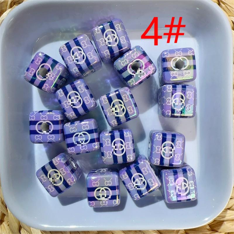 【B77】大牌G电镀多彩方块珠子/9色/ヒョ柄四角/スクエアビーズ/縦穴貫通/ポールペン用/手作り/手芸用品