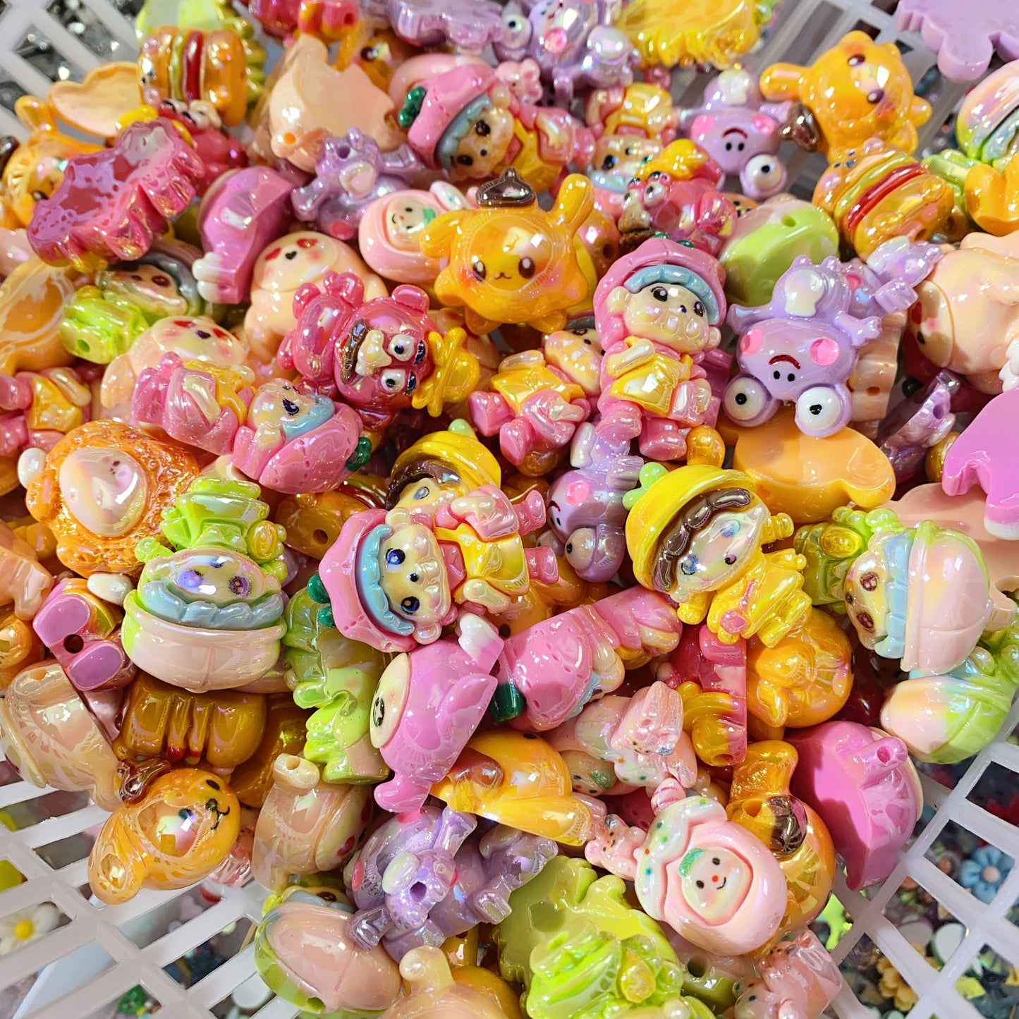 【B73】可愛いキャラクタービーズ /ランダムMix/DIYボールペン用/手作り/ハンドメイド素材(卡通树脂mix)