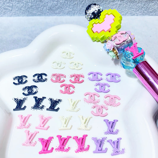 【ML02】メタルLOGO/C&L 選べる多色/DIY用ビーズ用ネイル用/メタル系/大量注文可 ネイルパーツ デコパーツ