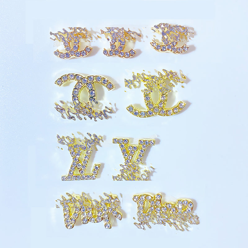 キラキラの高品質の贅沢なダイヤC/メタルLOGO/ネイルパーツ/DIY用ビーズ用/メタル系/大量注文可/デコパーツ