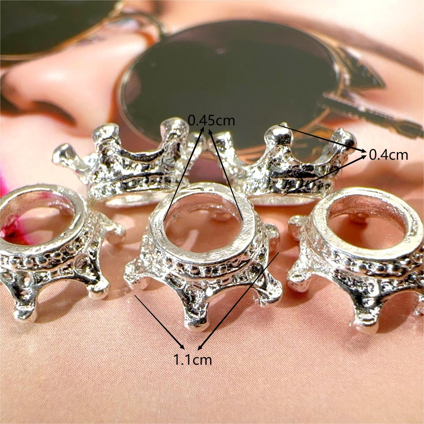 メタル王冠(12mm) ロンデル ビーズ/選べる2色/DIY用 ビーズ用/メタル系/大量注文可 デコパーツ