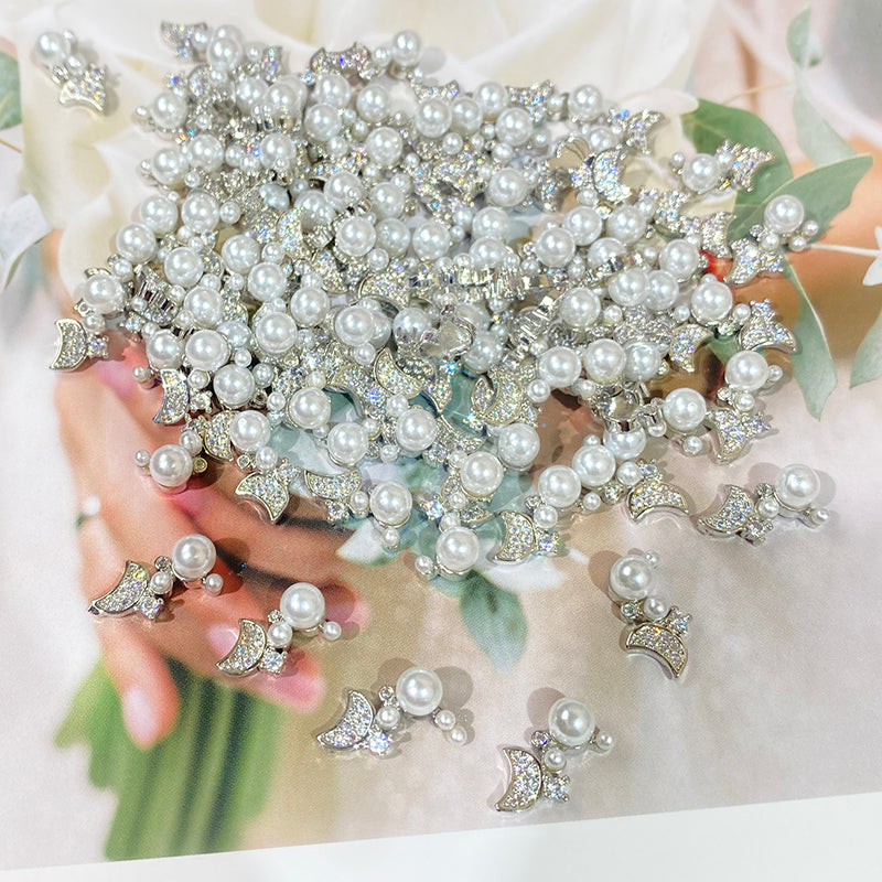 【N18】高品質/ジルコン付き/パール星月ちゃん/メタル系/2色/キラキラ/ネイルパーツ/デコパーツ