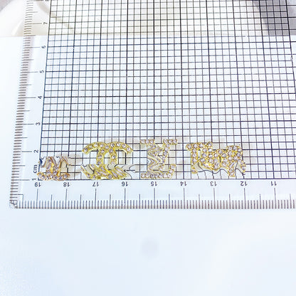 キラキラの高品質の贅沢なダイヤC/メタルLOGO/ネイルパーツ/DIY用ビーズ用/メタル系/大量注文可/デコパーツ