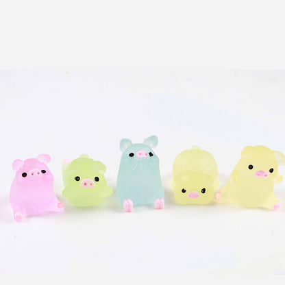 【DY02】ピンクPig/子豚こぶたちゃん/DIY/夜光パーツ/デコパーツ/多種多様な姿/カラフル/クリアー/透明/多色